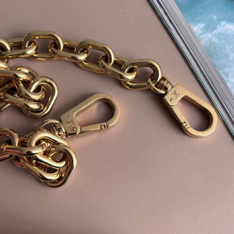 ::Louis Vuitton:: LV M81398- Bubblegram 縫線牛皮肩背/斜背兩用包-26