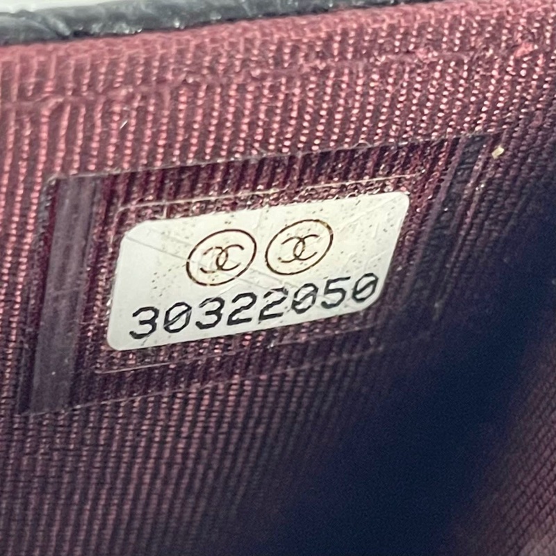 Chanel經典黑色牛皮Caviar銀鍊WOC-8