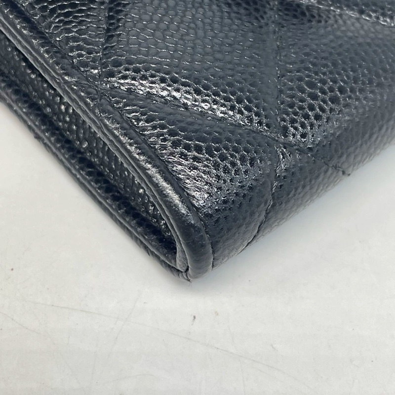 Chanel經典黑色牛皮Caviar銀鍊WOC-12