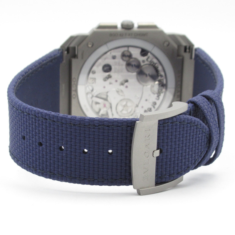 Bvlgari Octo Finissimo 計時碼錶 GMT 男士手錶，鈦金屬和皮革錶帶，藍色，103889-3