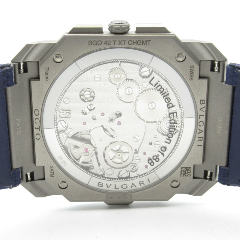 Bvlgari Octo Finissimo 計時碼錶 GMT 男士手錶，鈦金屬和皮革錶帶，藍色，103889-4