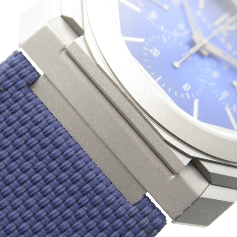 Bvlgari Octo Finissimo 計時碼錶 GMT 男士手錶，鈦金屬和皮革錶帶，藍色，103889-11