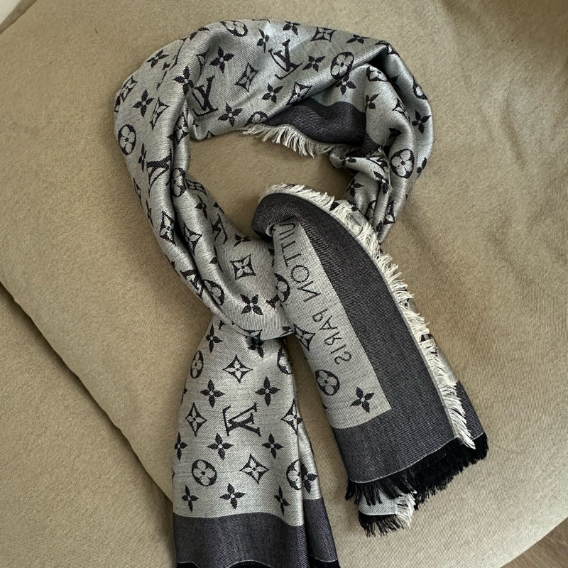 LV M71378 Monogram Denim 披肩/滿版老花/羊毛絲綢披肩/圍巾/黑銀/黑灰-7
