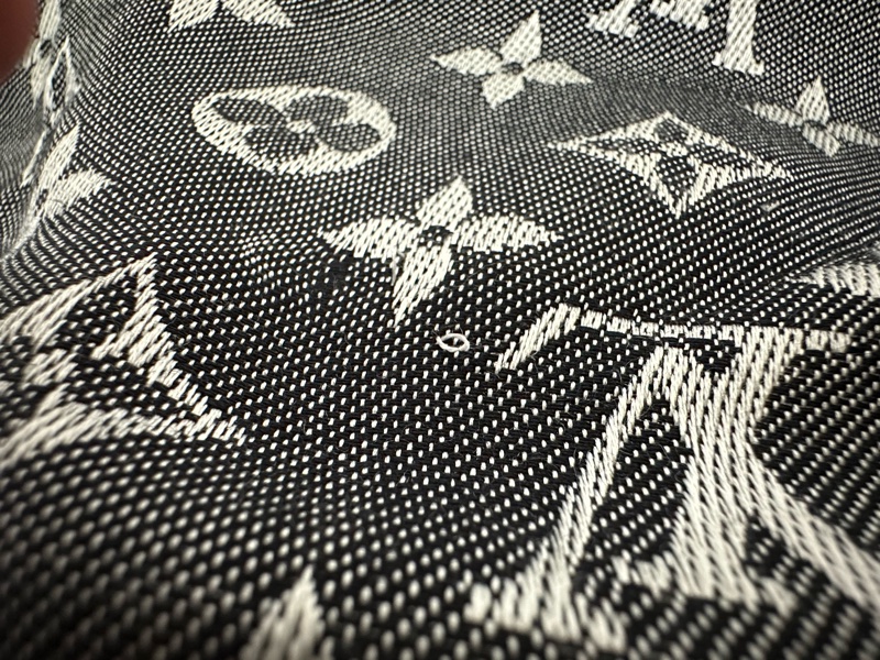 LV M71378 Monogram Denim 披肩/滿版老花/羊毛絲綢披肩/圍巾/黑銀/黑灰-16