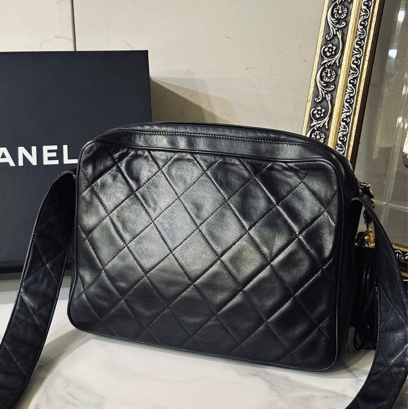 #好成色 #絕版收藏 #男女同款 香奈兒黑武士斜挎郵差包🔥-1