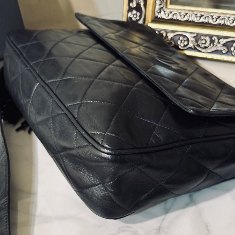 #好成色 #絕版收藏 #男女同款 香奈兒黑武士斜挎郵差包🔥-4