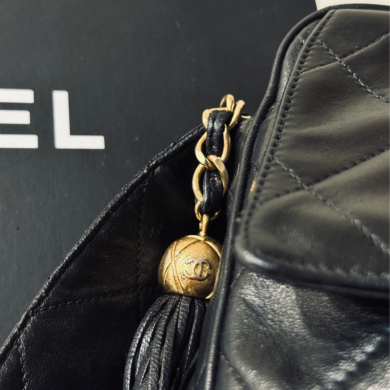 #好成色 #絕版收藏 #男女同款 香奈兒黑武士斜挎郵差包🔥-6