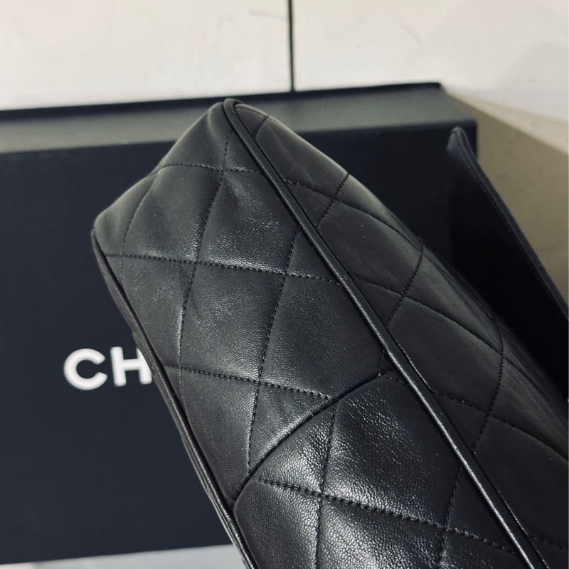 #好成色 #絕版收藏 #男女同款 香奈兒黑武士斜挎郵差包🔥-7