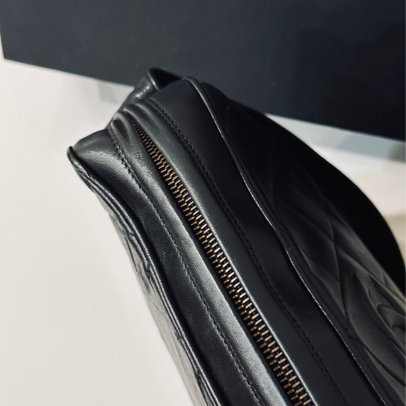 #好成色 #絕版收藏 #男女同款 香奈兒黑武士斜挎郵差包🔥-18