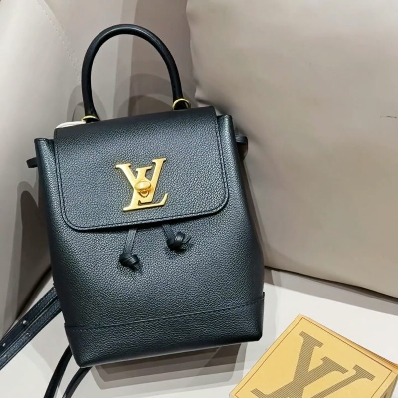 🈶購證 #99新全網最低 #九萬入手 Lv lockme黑金荔枝皮雙肩背包-5
