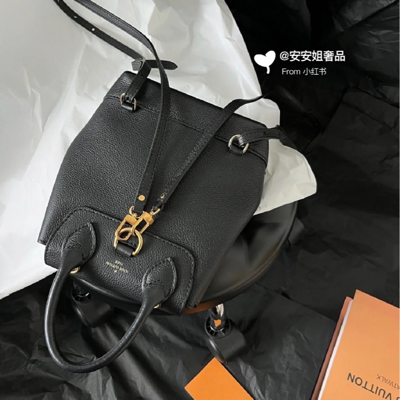 🈶購證 #99新全網最低 #九萬入手 Lv lockme黑金荔枝皮雙肩背包-11