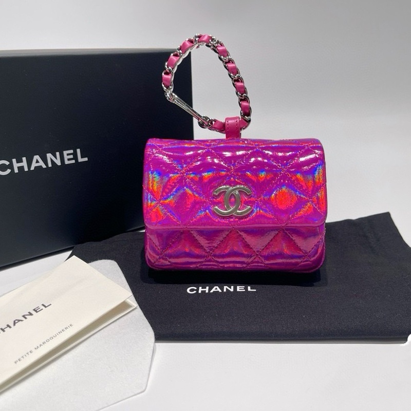 Chanel / 香奈兒  鐳射 芭比粉 掛包 卡包 耳機包 零錢包-0