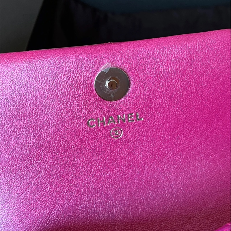 Chanel / 香奈兒  鐳射 芭比粉 掛包 卡包 耳機包 零錢包-9