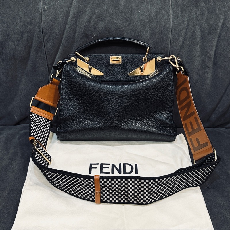 #高工價收藏品 #15萬入手賠出 Fendi怪獸系列全牛皮斜挎包 贈送專櫃加購3️⃣萬的寬背袋-0
