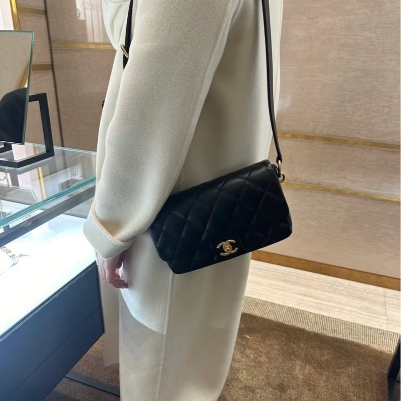 CHANEL 全新25C翻蓋羊皮CF肩背包 🖤 25年1月購入 可以送禮-9