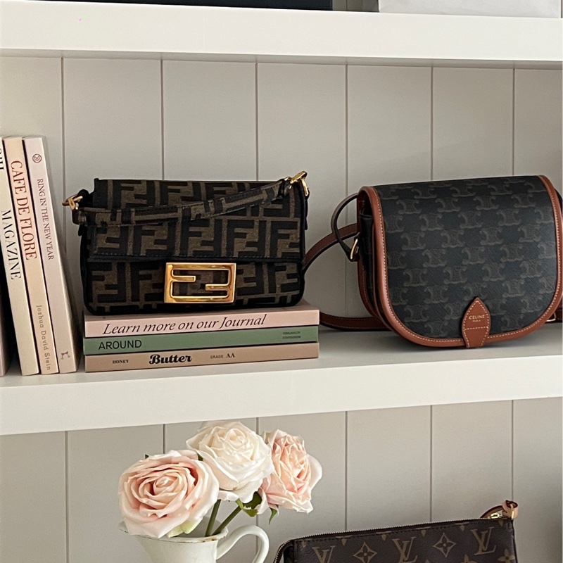 「🥖法棍包」 Fendi 迷你Baguette 棕色FF提花布料包款-1