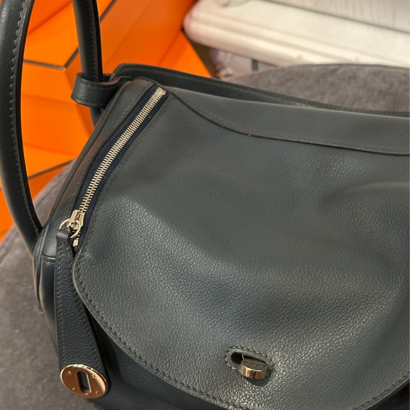 #好成色 #配件齊全 #Evercolor皮 愛馬仕Lindy26深藍🈶訂製內膽 全網最甜Lindy黃金尺寸-22