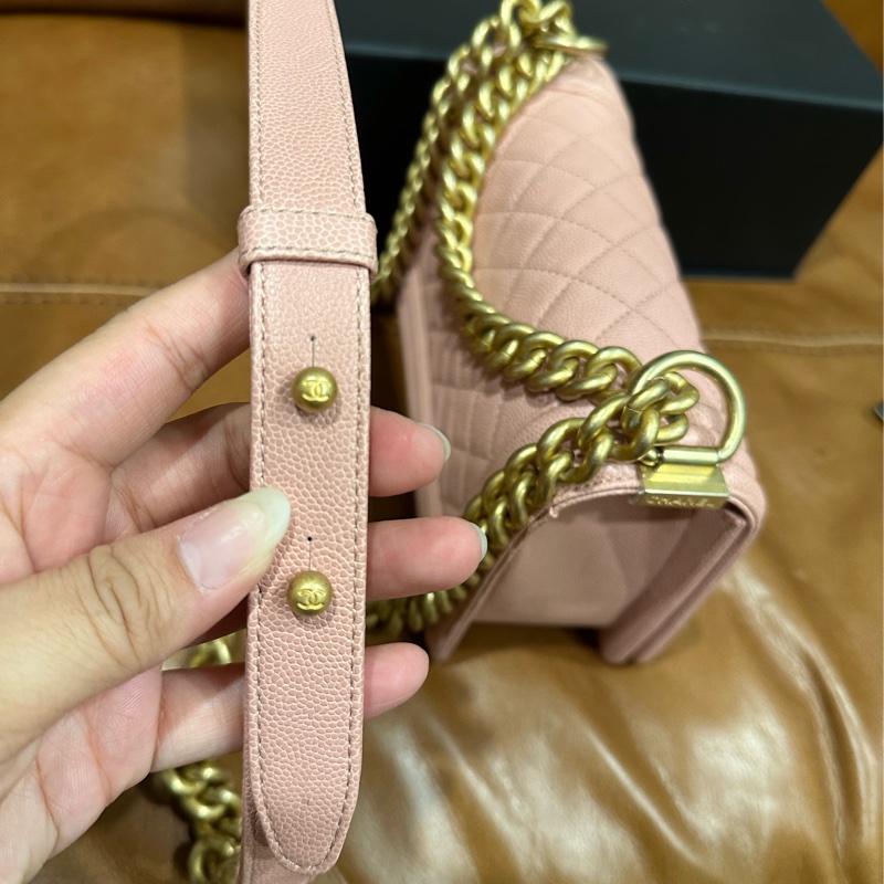 Chanel boy 20cm荔枝牛皮金鏈 蜜粉色-13