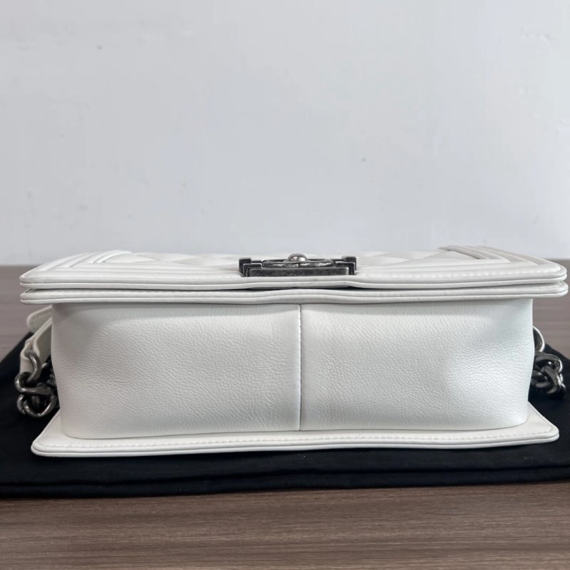 CHANEL leboy白銀中號 25*14*7  98新配件塵袋保卡-2