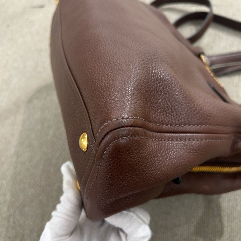 Miumiu 托特 斜挎 復古深棕色 尺寸約23*33-13