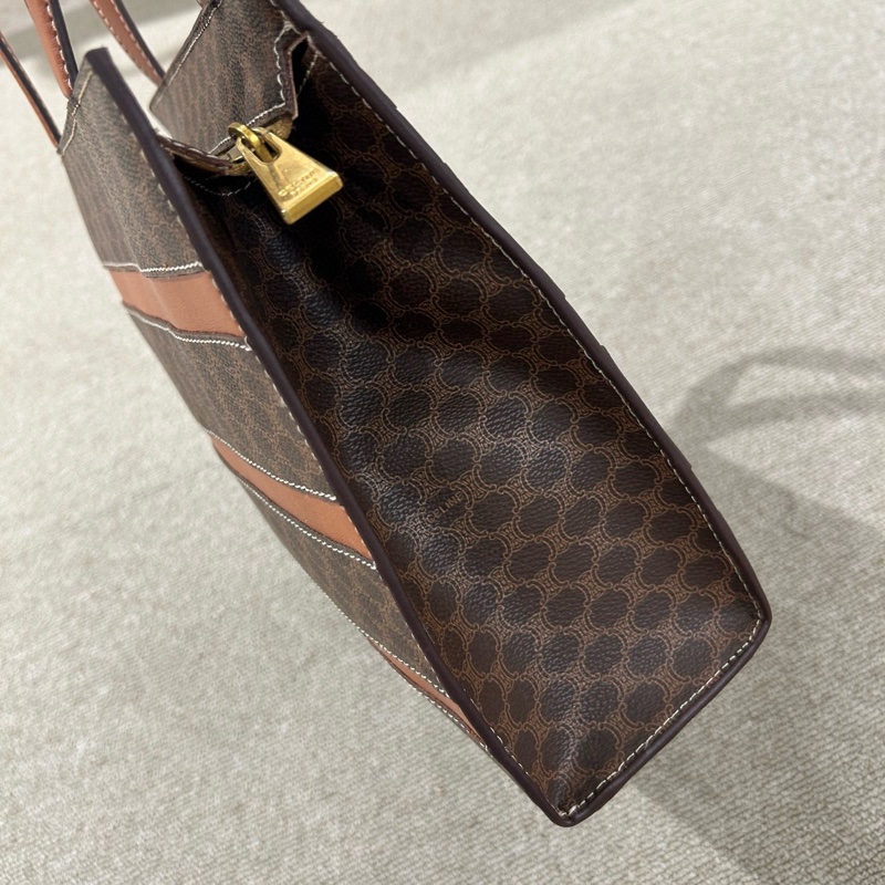 Celine 中古 棕花托特 尺寸約25*23。-3