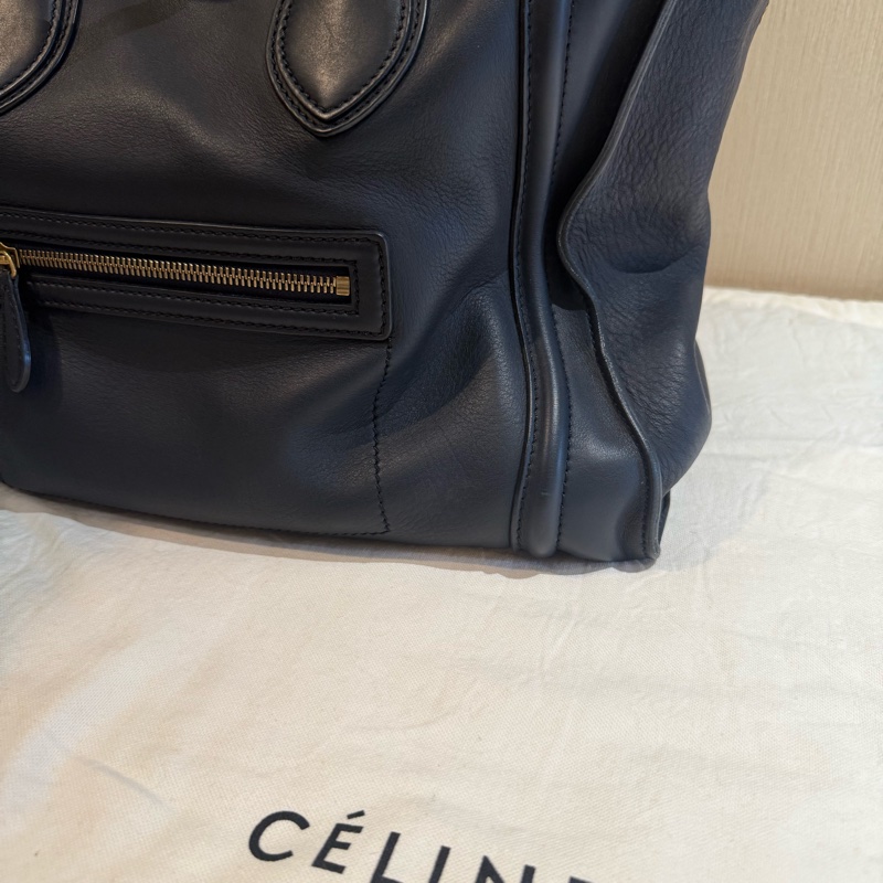old céline luggage Medium 喜歡不一樣的人必蒐!稀有尺寸大包愛好者 絕版必收 笑臉包 囧包-0