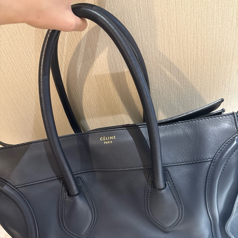 old céline luggage Medium 喜歡不一樣的人必蒐!稀有尺寸大包愛好者 絕版必收 笑臉包 囧包-2