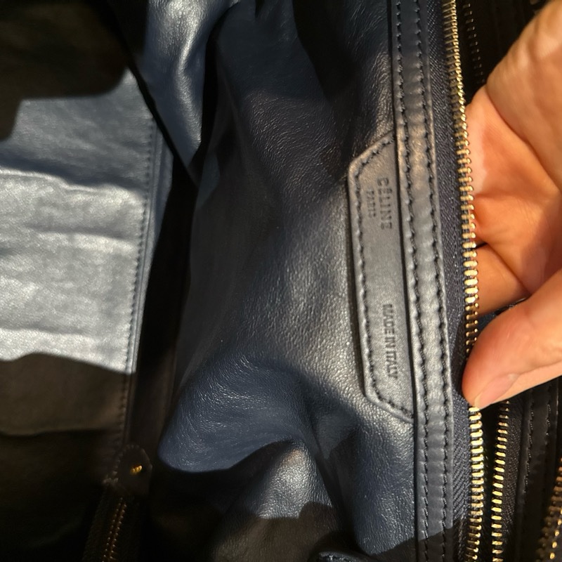 old céline luggage Medium 喜歡不一樣的人必蒐!稀有尺寸大包愛好者 絕版必收 笑臉包 囧包-8