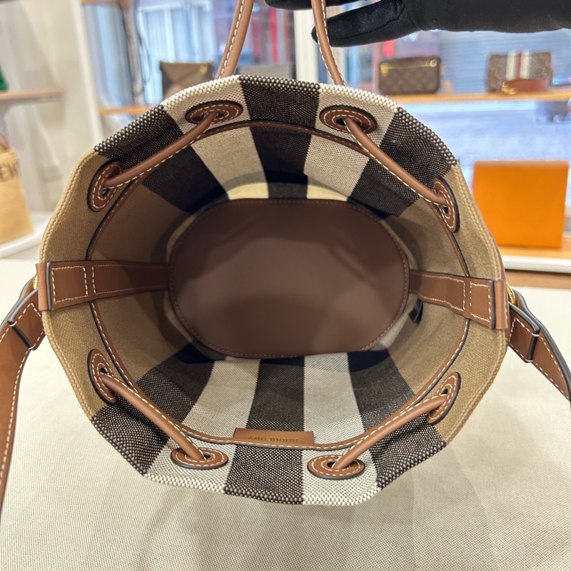 Burberry 經典格紋棉麻拼接牛皮水桶包 2024年-21