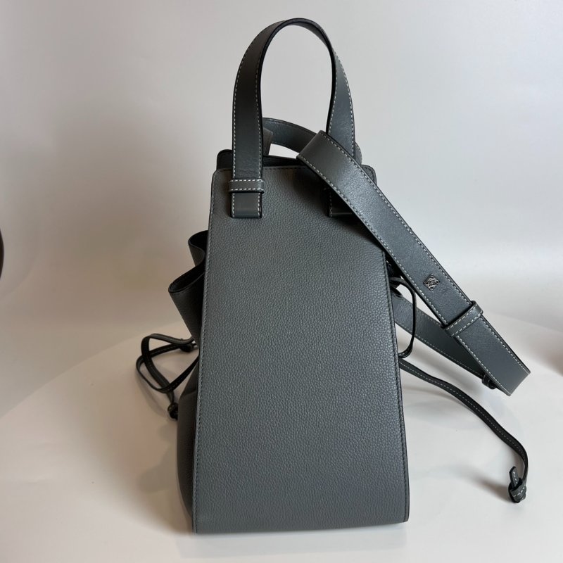 LOEWE 灰HAMMOCK 中號包-1