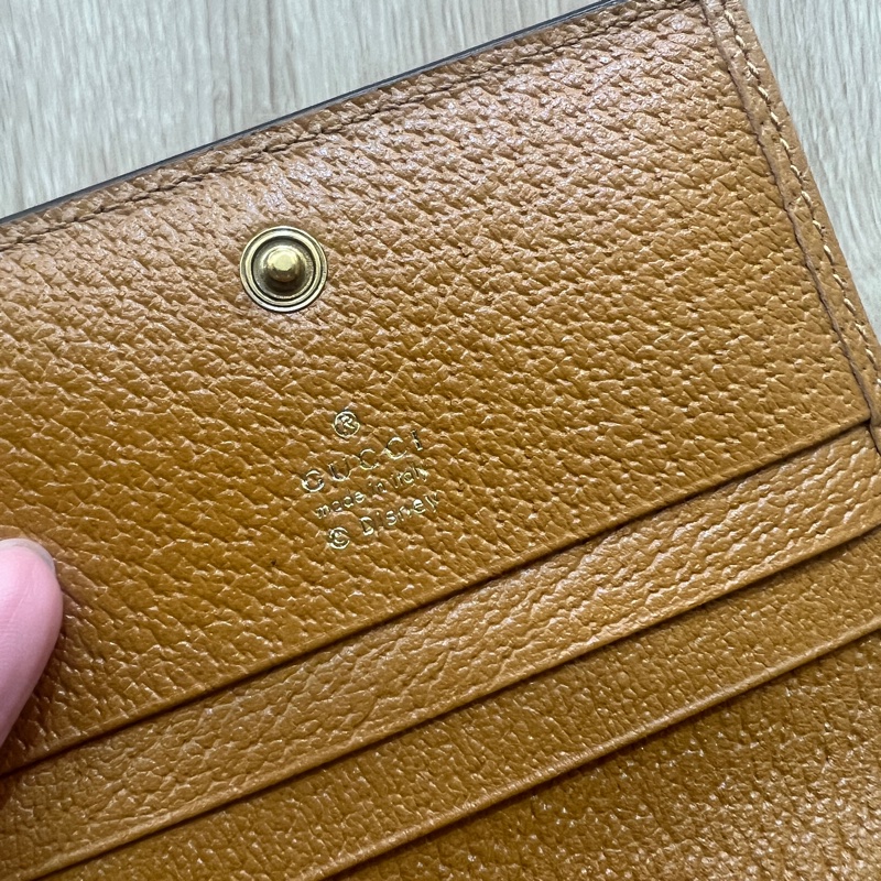 Gucci 咖PVC米奇拼牛皮金釦mini短夾-10