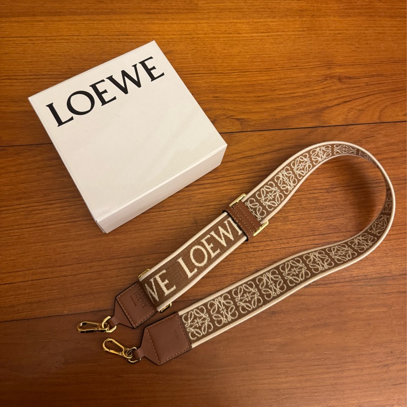 Loewe棕色白logo寬背帶-0