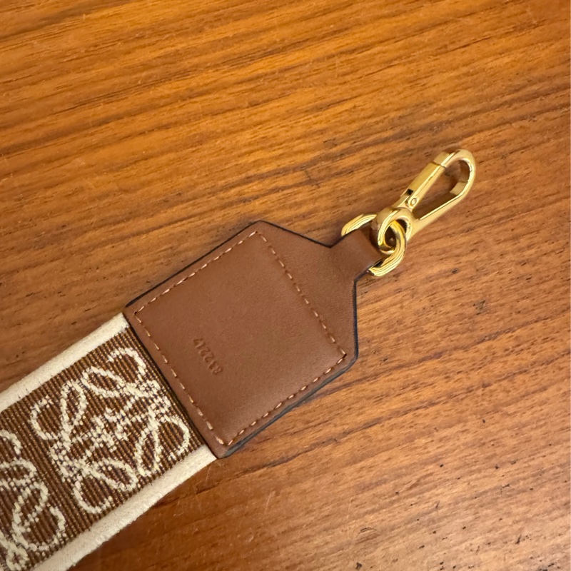 Loewe棕色白logo寬背帶-4
