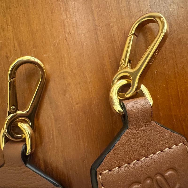 Loewe棕色白logo寬背帶-11