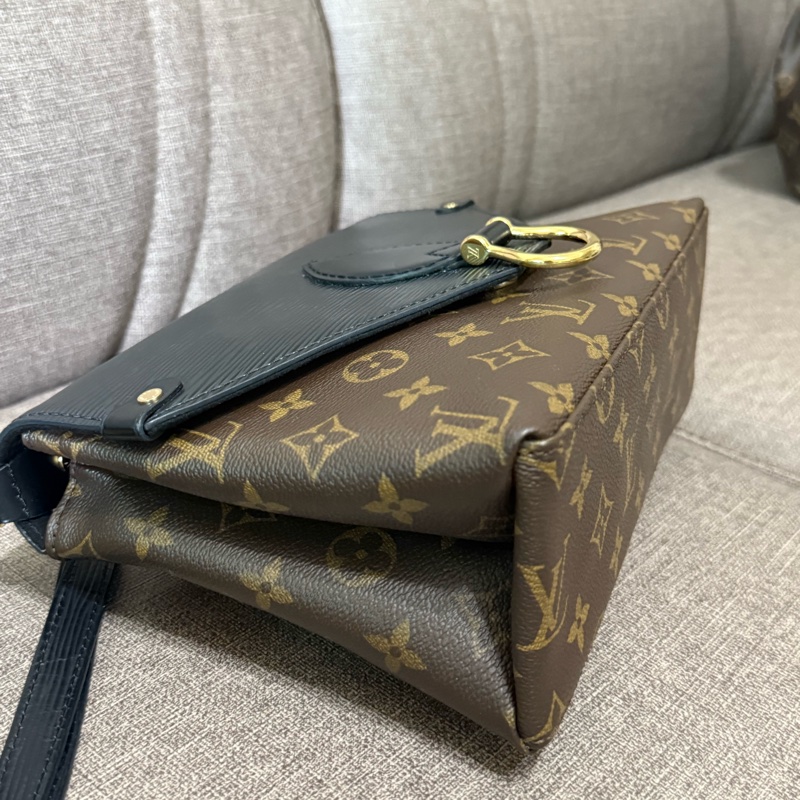 LOUIS VUITTON Monogram/Epi Saint Michel金扣肩背袋M44030-3