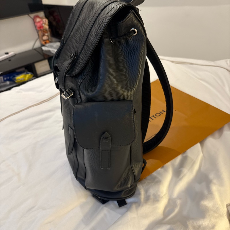 Lv 水波紋黑色男生後背包-4