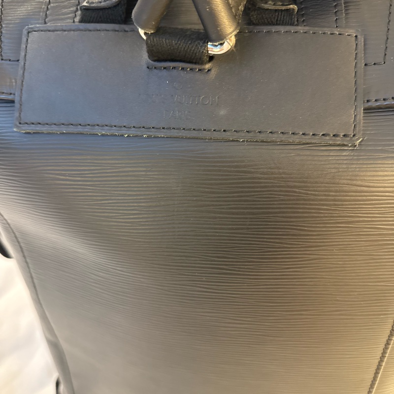 Lv 水波紋黑色男生後背包-8