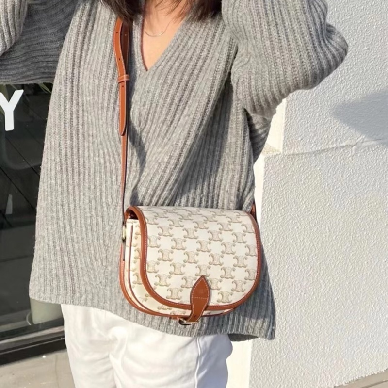 Celine / 賽琳 Triomphe 中號白色馬鞍包-2
