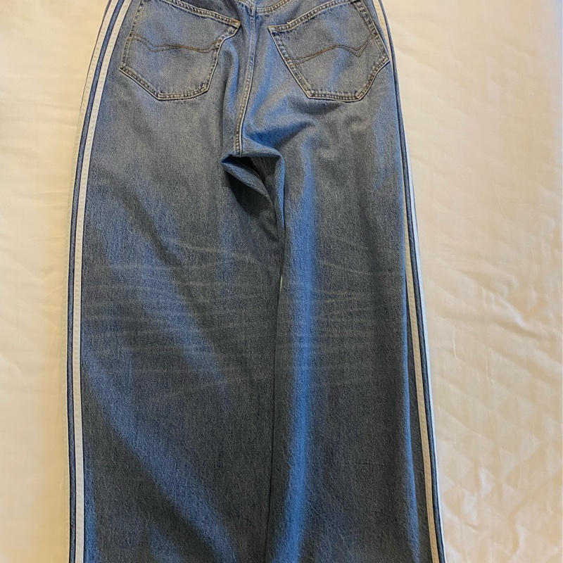 Balenciaga x Adidas jeans-1