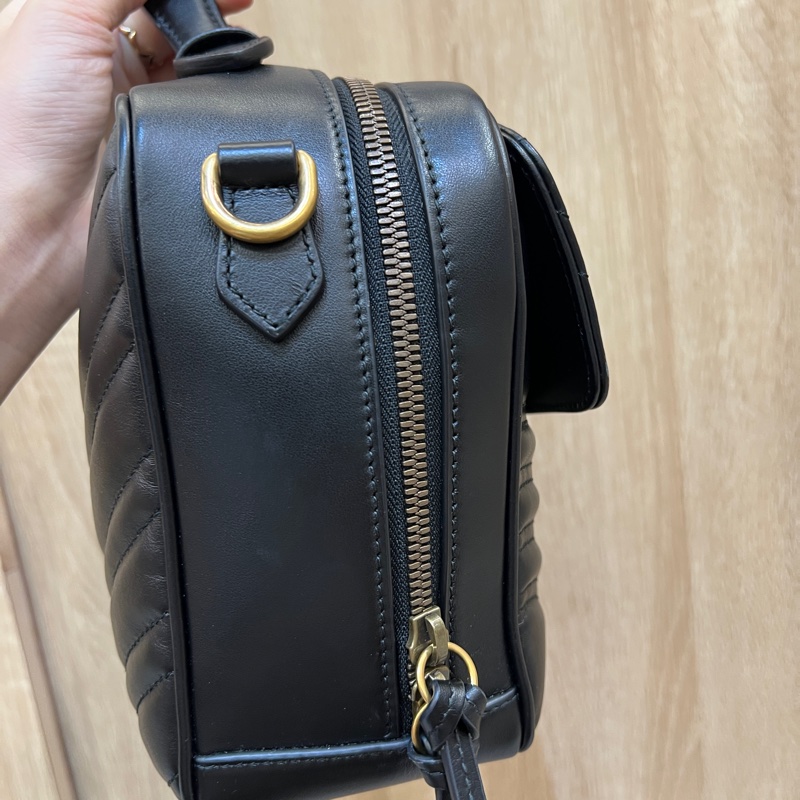 Gucci 黑牛皮Marmont 霧金釦手提斜背包-3
