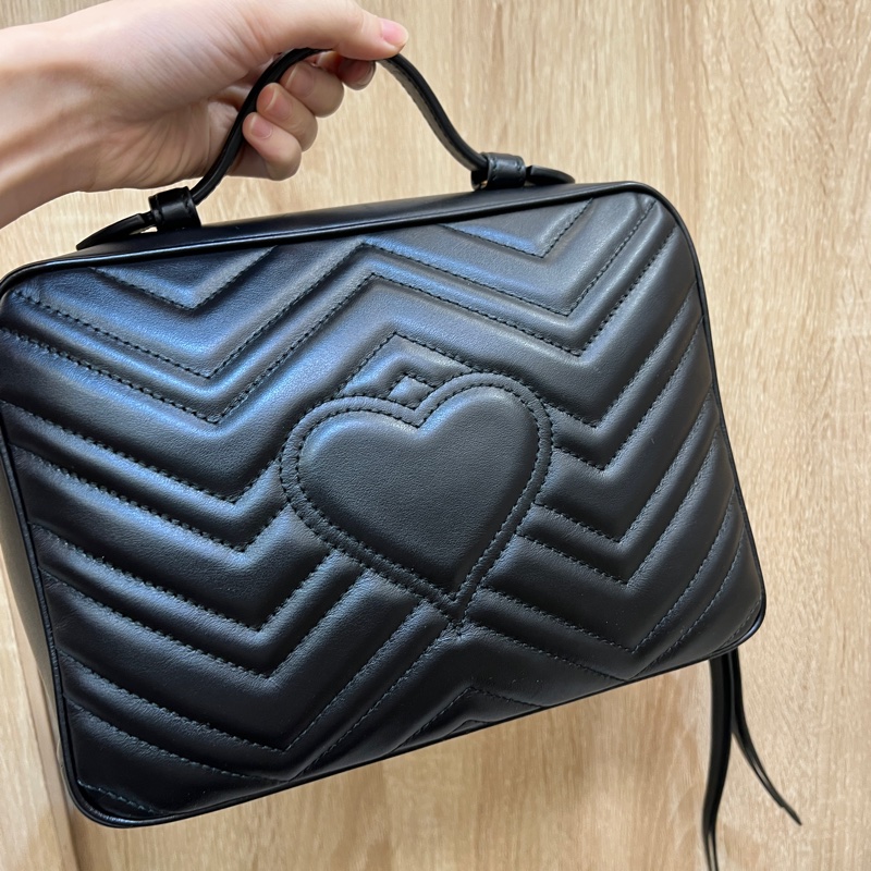 Gucci 黑牛皮Marmont 霧金釦手提斜背包-4