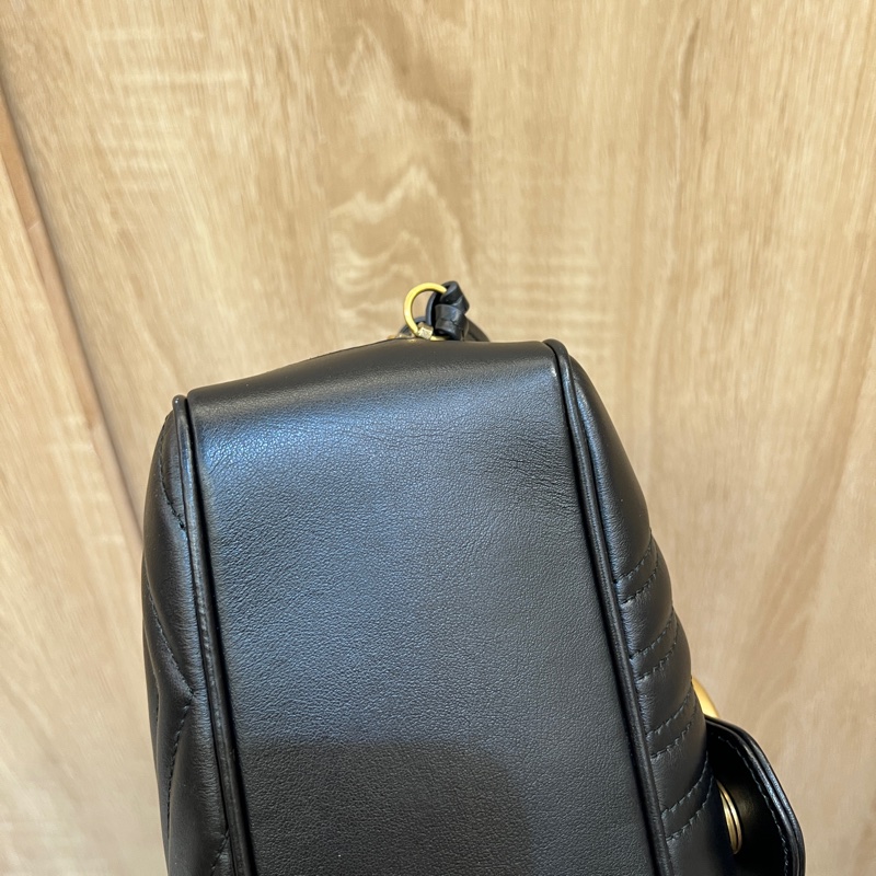 Gucci 黑牛皮Marmont 霧金釦手提斜背包-6