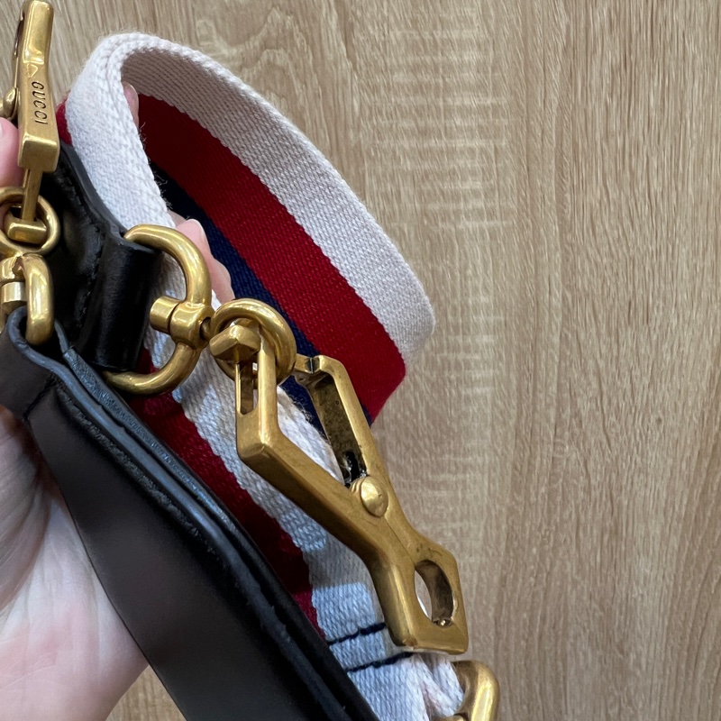 Gucci 黑牛皮Marmont 霧金釦手提斜背包-16