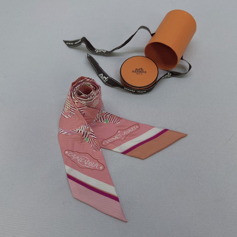 HERMES 全新Twilly卡瓦爾早晨絲巾-2