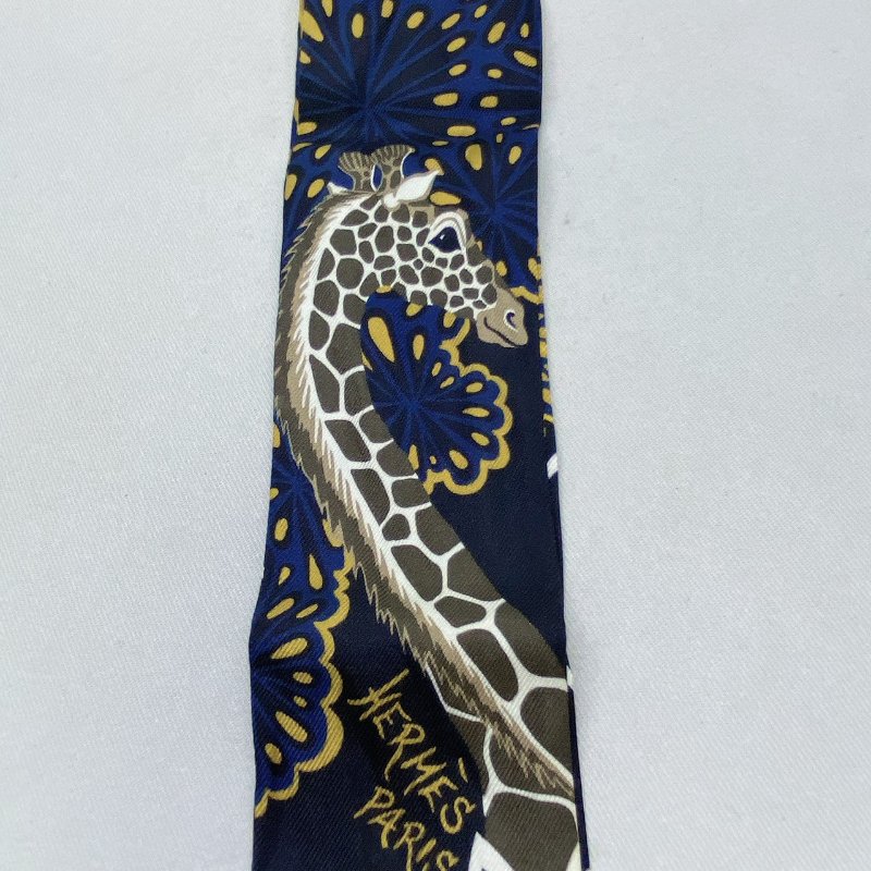 HERMES 全新Twilly美惠三女神絲巾-3