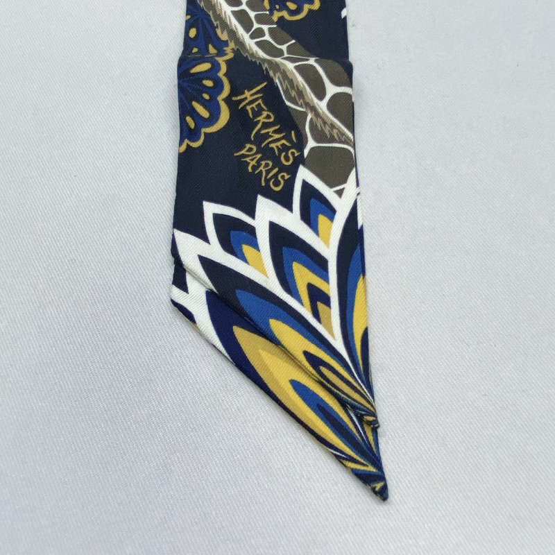 HERMES 全新Twilly美惠三女神絲巾-4