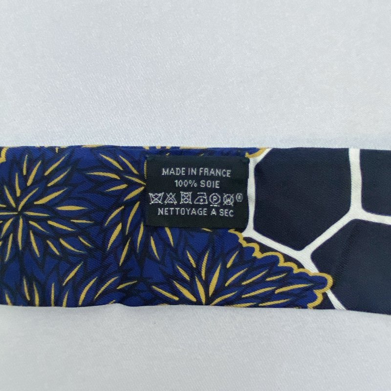 HERMES 全新Twilly美惠三女神絲巾-5
