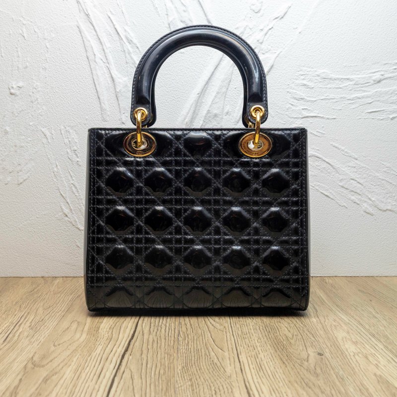 Lady Dior 戴妃包五格黑色漆皮金扣-1