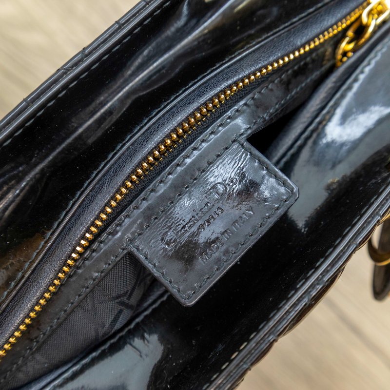 Lady Dior 戴妃包五格黑色漆皮金扣-6