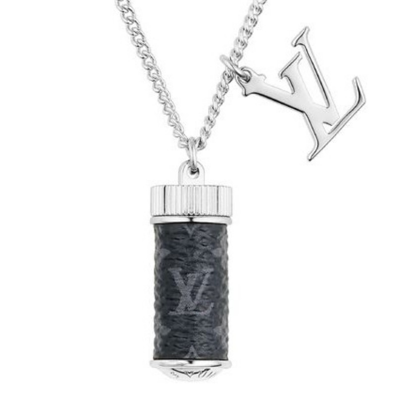 全新 LV Monogram Eclipse 吊飾項鍊 M96362-1